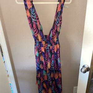 Gianni Bini V-neck maxi dress